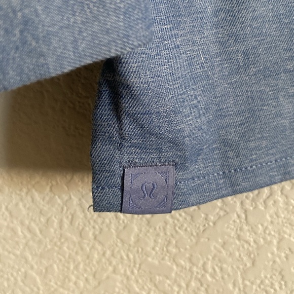 LULULEMON Men’s Blue Shirt - Picture 5 of 6